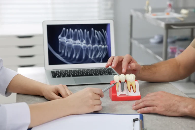 Ile zarabia lekarz stomatolog?