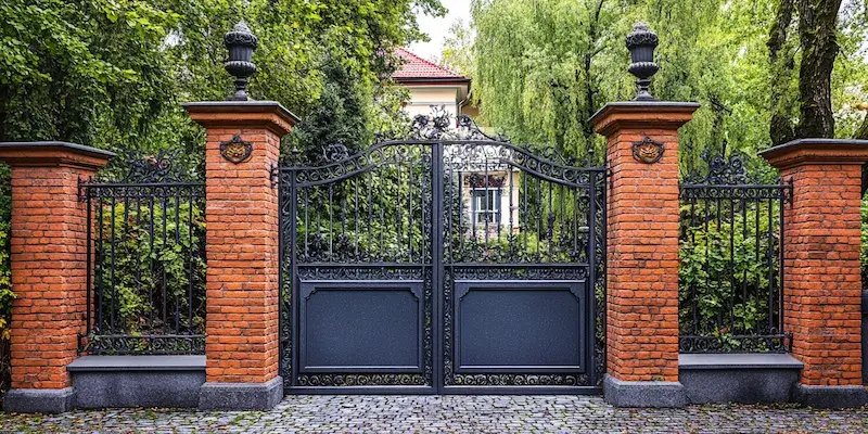 Bramy i ogrodzenia z Polski