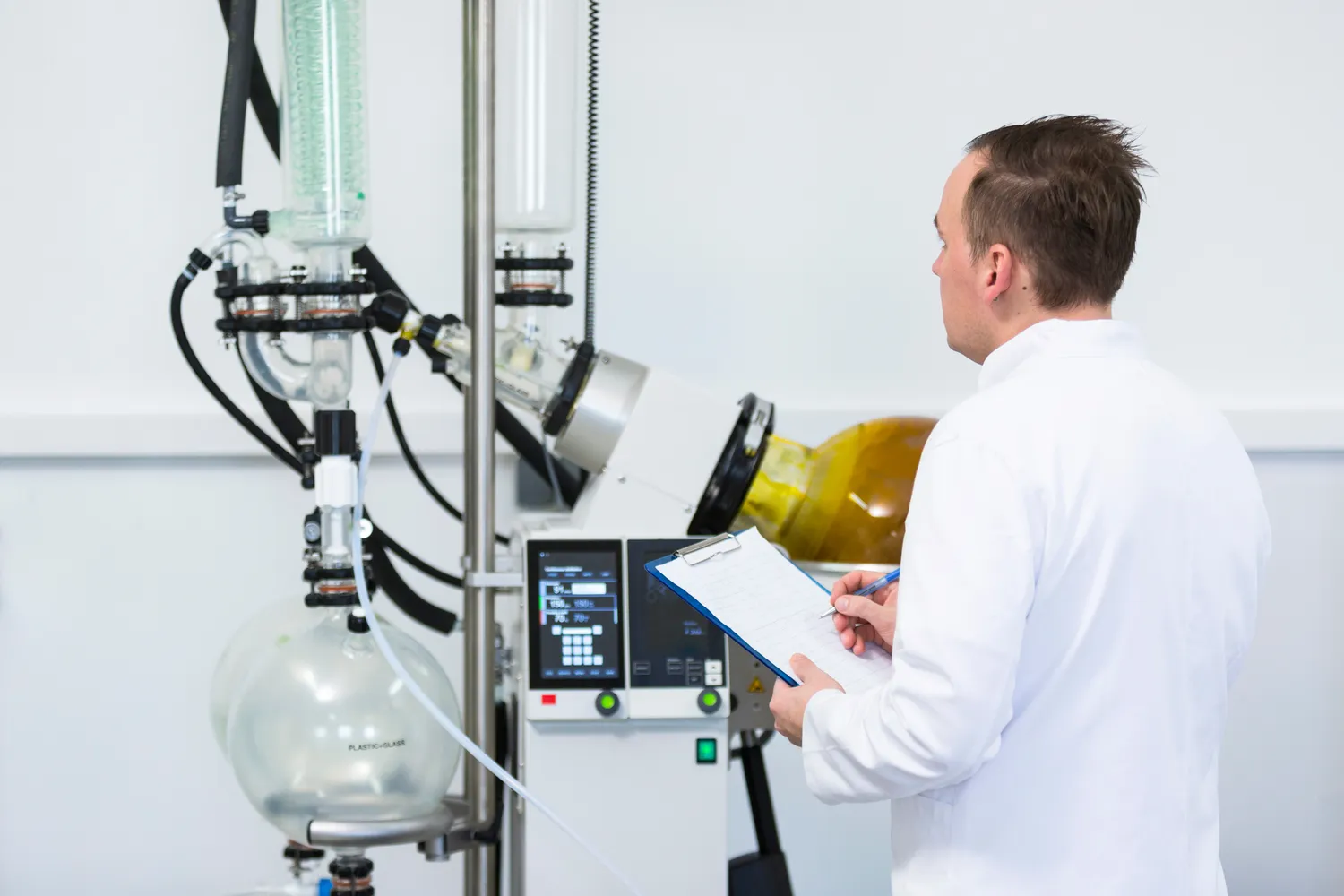 Destylator do rozpuszczalników